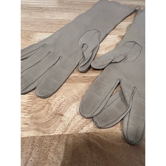 Vintage Dainty Long Leather Gloves Taupe Small JL - Picture 10 of 14